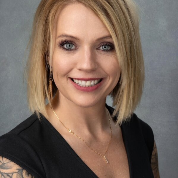 Jenny Buhl Headshot 2026